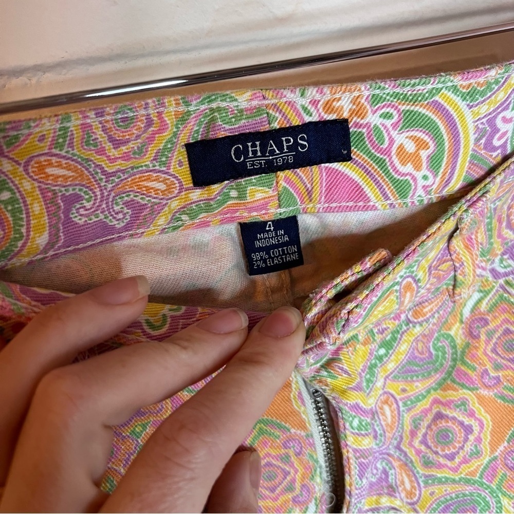 Chaps Pastel Paisley Slimming Fit Cotton Stretch Jeans, Women’s Size 4 - Picture 4 of 9